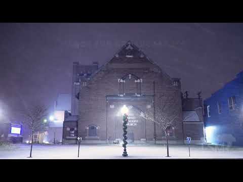12-29-20 Detroit, MI - Blinding snow quickly blankets Detroit - Slow travel