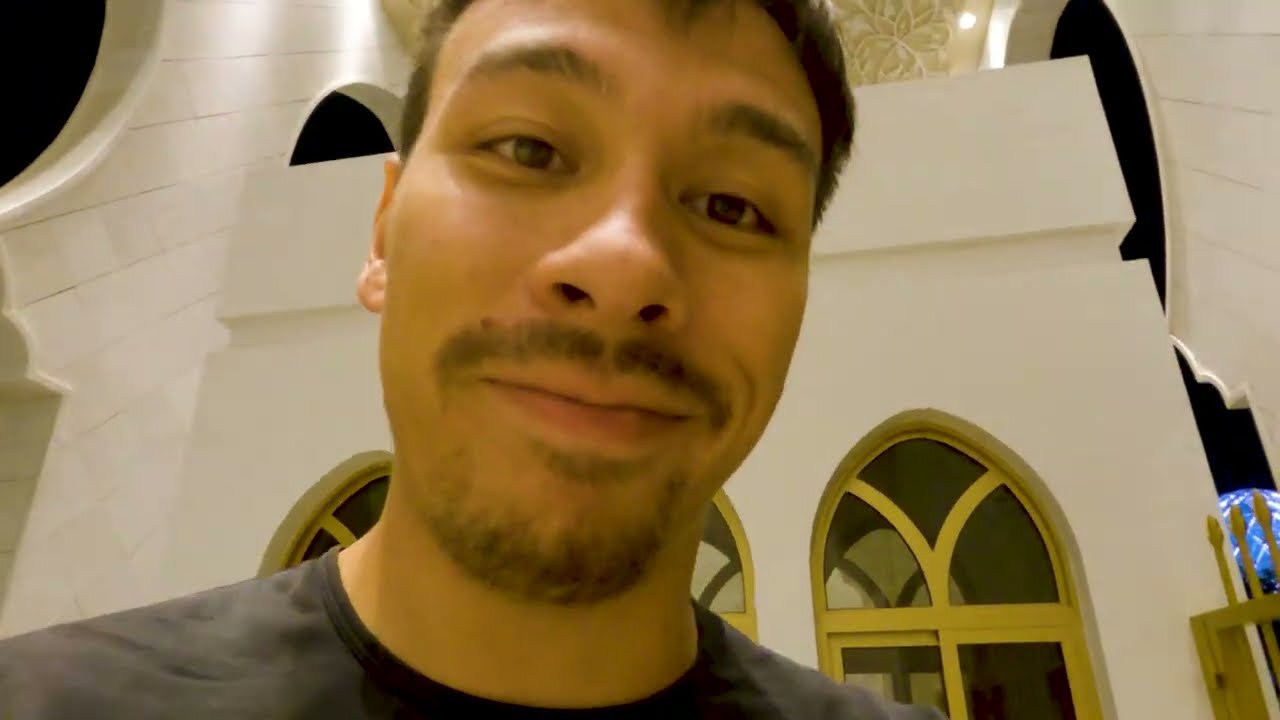 Abdul Majeed Abul Jadayel Lounge (Currently Closed For Renovation)