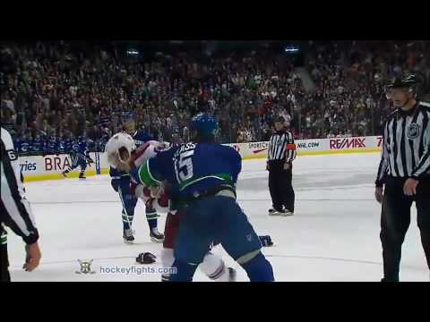 Vernon Fiddler vs Tanner Glass