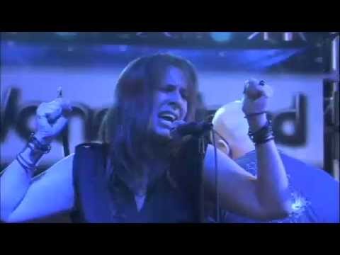 Wonderland (I will survive)