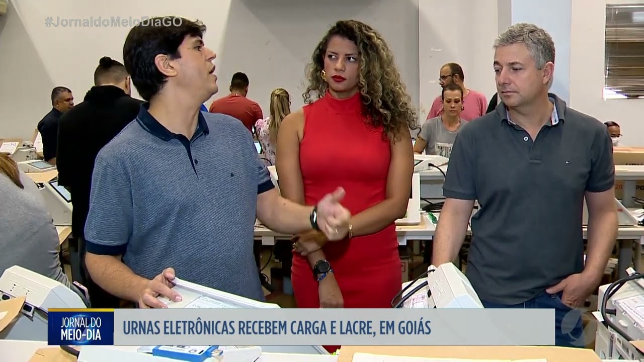 JMD - Urnas eletrônicas recebem carga e lacre
