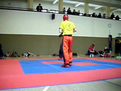 Steffen vs ZM 2 © Kampfsportschule Berk 2010.AVI