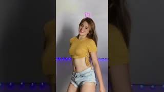 paulene TikTok be like...