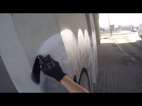 RAW | Graffiti Throwie Next To Cars *angry drivers*