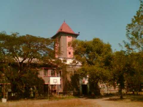 This is a Video of "Government College of Engineering, Aurangabad"
This video is specially made for the "Global Alumni Meet" event which is on 26th and 27th January 2010, in GECA.
Please come and share some moments with your best friends.
The Video is 