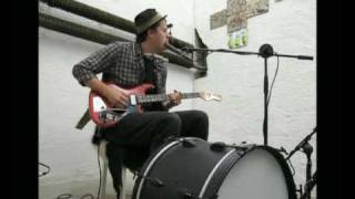 Daniel Norgren-Let me go, under St:eriksbron.