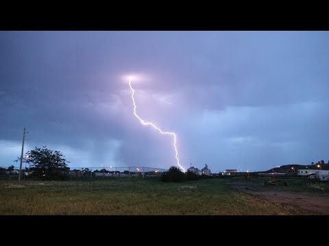 INCREDIBLE LIGHTNING!!! -  Pierre, South Dakota