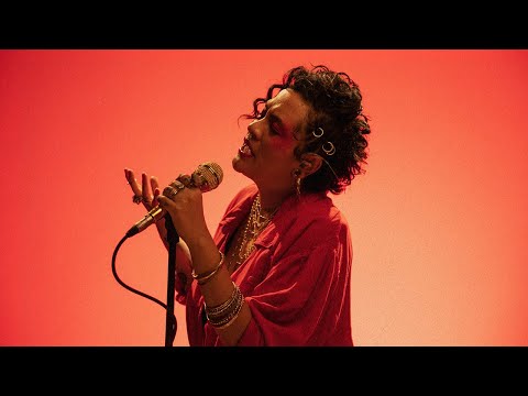 Rebeca Lane - Nacer De Nuevo (Live Performance)