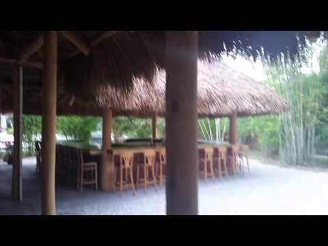 Stottlemyers Smokehouse in Fruitland HUGE hut