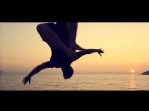 Egal - [dunkelbunt] & Alix (official video)