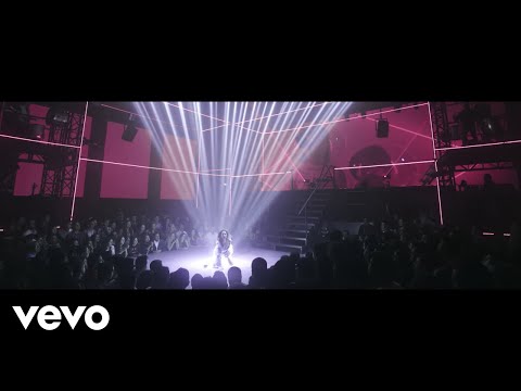 Paty Cantú - Cuervo (En Directo)