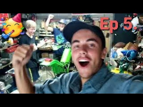 KDX 200 Rebuild - Ep. 5 - IT RUNS!!!