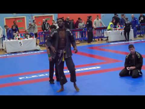 Dinu Bucalet vs Motunrayo Akinola - London Warriors Cup 2016 - Purple Adult - Open