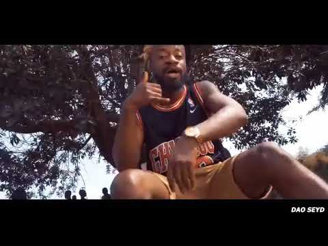 ELOW'N feat SUSPECT 95.& JOJO LE BARBU - COUCHEZ