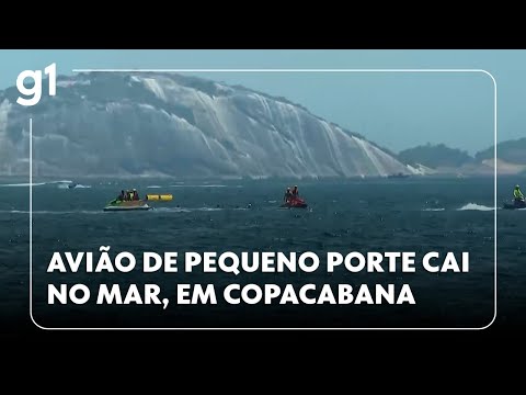 Avião de pequeno porte cai no mar, em Copacabana; aeronave levava faixa de publicidade