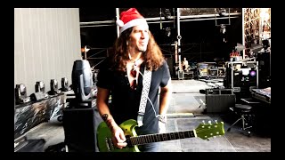 Phil X - Santa Claus Is Coming To Town