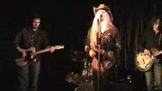 Danni Leigh - Beatin&#39; My Head Against the Wall