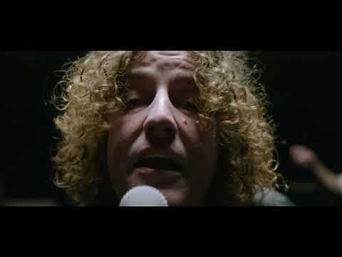 The Pigeon Detectives - Falling To Pieces (Official Video)