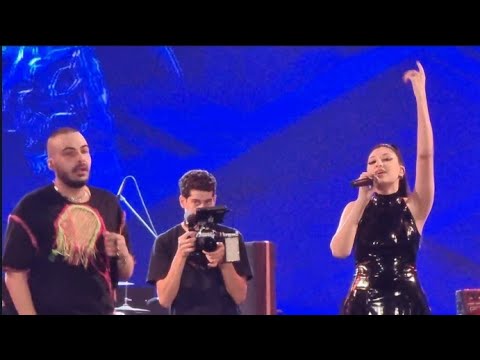 ابيوسف سكران وللا فضة مخمورة فى تقديم أغنية أمل 3