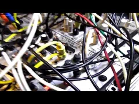 VoltageCtrlr - Glitchmachines Fracture vs. Modular Synth + Microbrute