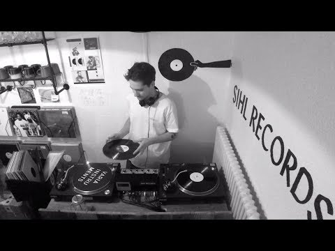 Sihl Records In-Store Session w./ Nick Beringer