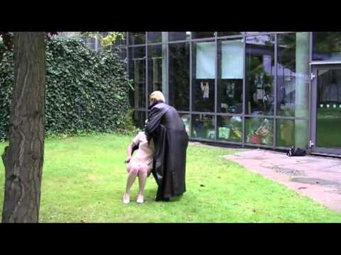 AnimagiC 2011: Bubble Head Nurse VS Albert Wesker (RE5)