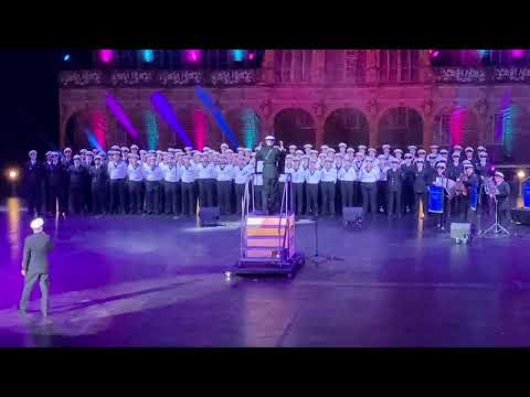 Bremen Tattoo 2025 - Original Marinechor „Blaue Jungs aus Bremerhaven“ 🇩🇪  "Was für eine geile Zeit"