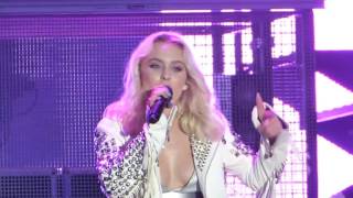 Zara Larsson - She&#39;s Not Me (Live at Bråvalla Festival 2016)