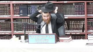 הרב יחיאל גלוכובסקי:  תניא .פתיחת  שער היחוד והאמונה  פרק א   שיעור מס 109. (כולל חזון עובדיה) - התמונה מוצגת ישירות מתוך אתר האינטרנט יוטיוב. זכויות היוצרים בתמונה שייכות ליוצרה. קישור קרדיט למקור התוכן נמצא בתוך דף הסרטון