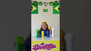 🟢🟡🔵⚪ Coloque a bolinha no copo certo e aprenda as cores da bandeira do Brasil com Maria Clara MC