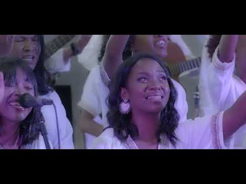 Medley - Eto Izy (God is here) , Atokako ho Anao, Misaotra Anao Jeso - Assemblée de Dieu Anosibe