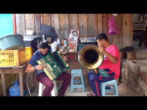 Toque --- Bacon & Jediel --- (Acordion e Tuba)