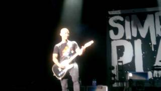 SIMPLE PLAN - KISS ME LIKE NOBODY´S WATCHING