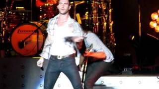 Maroon 5 - The Sun - live in Toronto