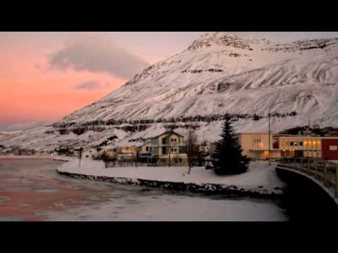 Like Pantomime.....vocals Erna Hrönn