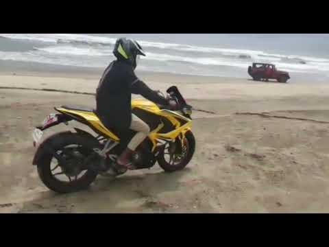 RS 200 Babes On Beach ❤️❤️❤️ #shortvideo