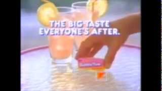 Bubble Yum Bubble Gum Commercial 80's - Strawberry Banana