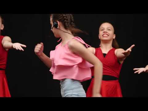 Manuela Staničić - Ljubav je to & Baletni studio "Školjkica"