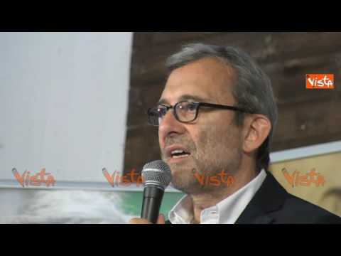 Gli occhi lucidi di Giachetti e l'emozione quando annuncia la sconfitta