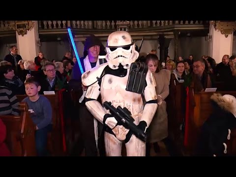 „Star Wars“-Gottesdienst mit hunderten Gläubigen in Hornburg