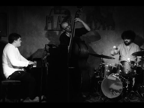 Juan Sebastian Vazquez Trio en El Plaza Jazz Club (Madrid) el 4-10-14