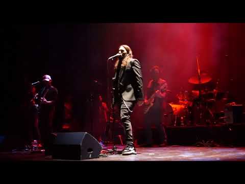 "Sonrisas"  Quini Almendros & Ihmaele band