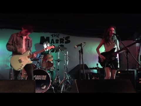 The Cosmics - I Quit (live at The Marrs Bar, Worcester - 25th May 17)