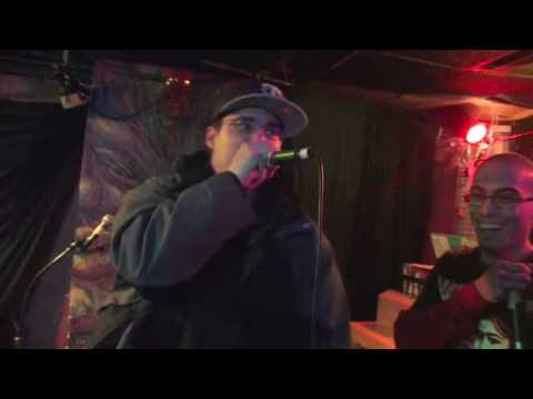 EZRA vs Shelltoe KOM2 03/05/2010