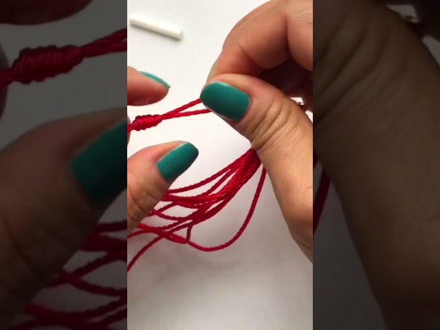 Vídeo relacionado con Vesavifaka Llavero y Colgante de Pesas y Mancuernas, Llavero Mini para Bolsos, Accesorios de Llavero para Gimnasio para Mujeres y Hombres
