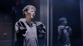 Video K€K$íK - Hvězdný prach (Prod. HatBeat) OFF. VD