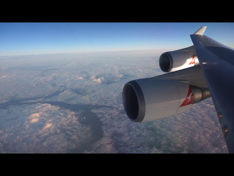 Qantas 747-400 BUSINESS Class: New York - Los Angeles - Sydney (QF18) Video
