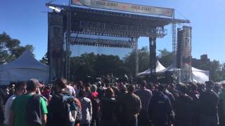 The Dead Milkmen - Beach Party Vietnam (Live: Riot Fest 2015)