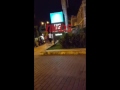Μετανάστες βρίζουν την Ελλάδα! Φωνάζουν «F#ck Greece», «F#ck Greece», «F#ck Greece»... έξω από μπαρ - ΒΙΝΤΕΟ