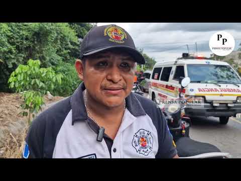 Vehículo se empotra en barandal de puente, ruta a Santo Domingo